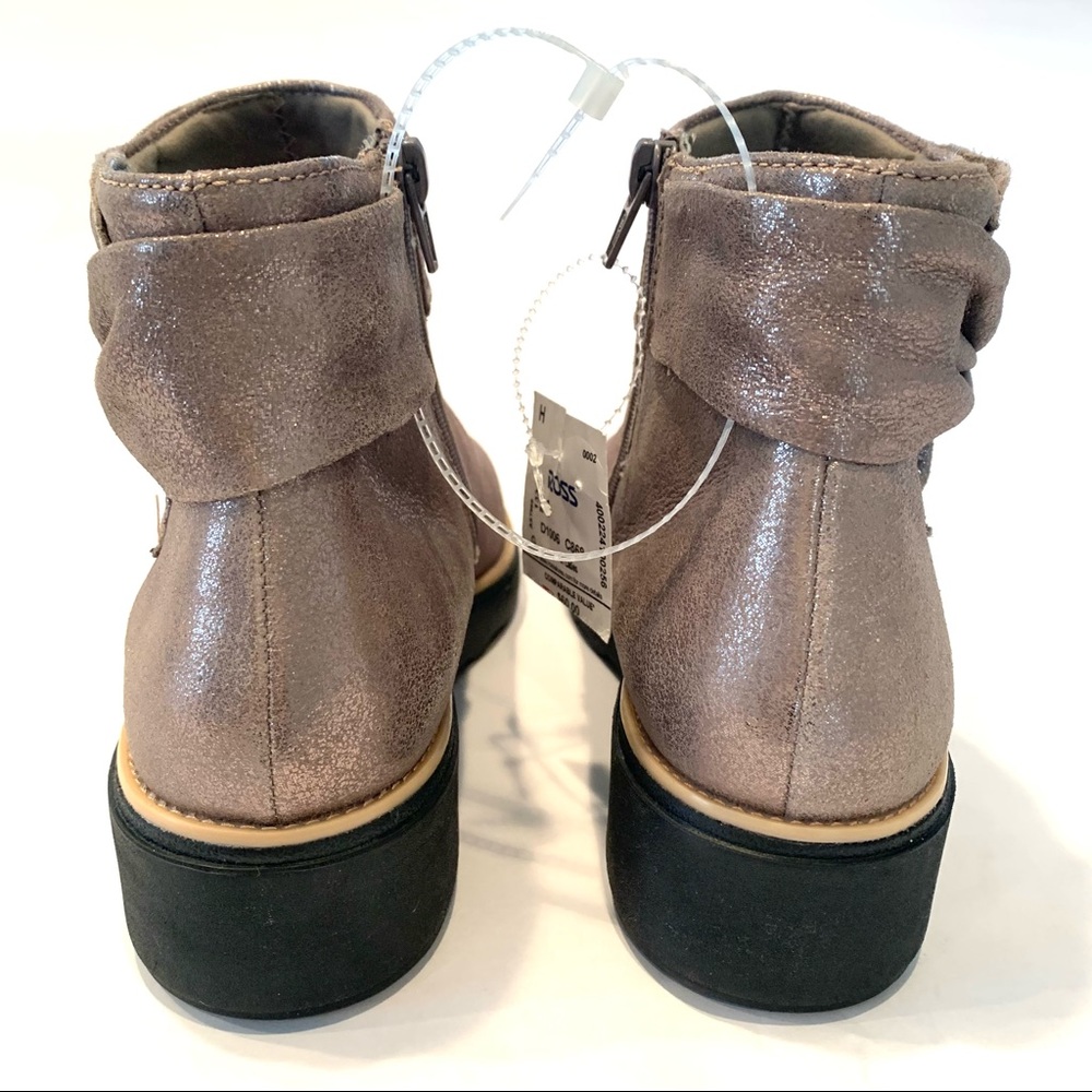 Clarks Pewter Suede Comfort Bow Boot 9 WIDE - Picture 2 of 10